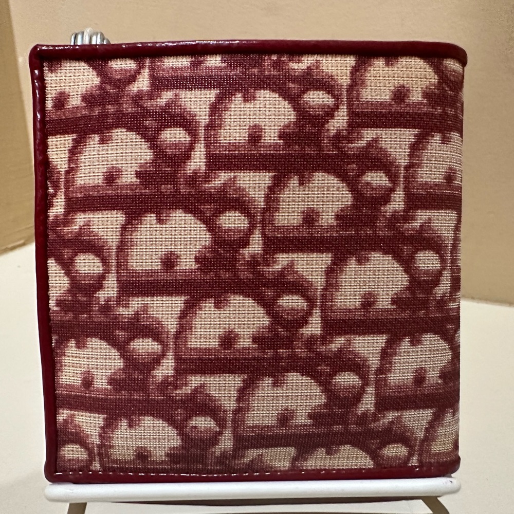 Christian Dior Bordeaux Women’s Bifold Trotter Wallet - Picture 2 of 13
